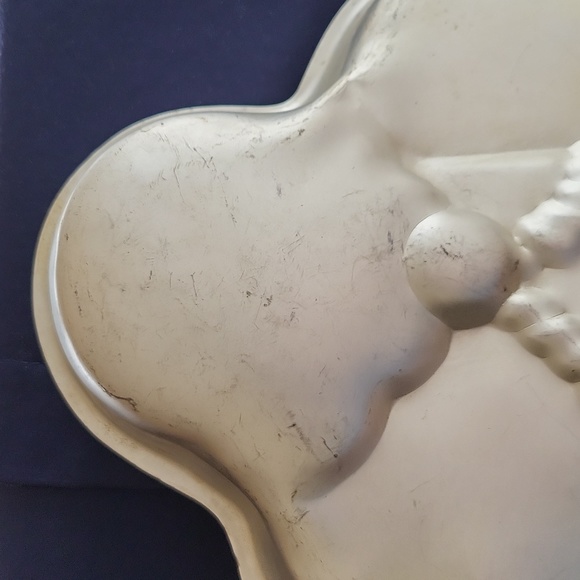 Vtg. Disney Mickey Mouse Cake Pan - Picture 5 of 6